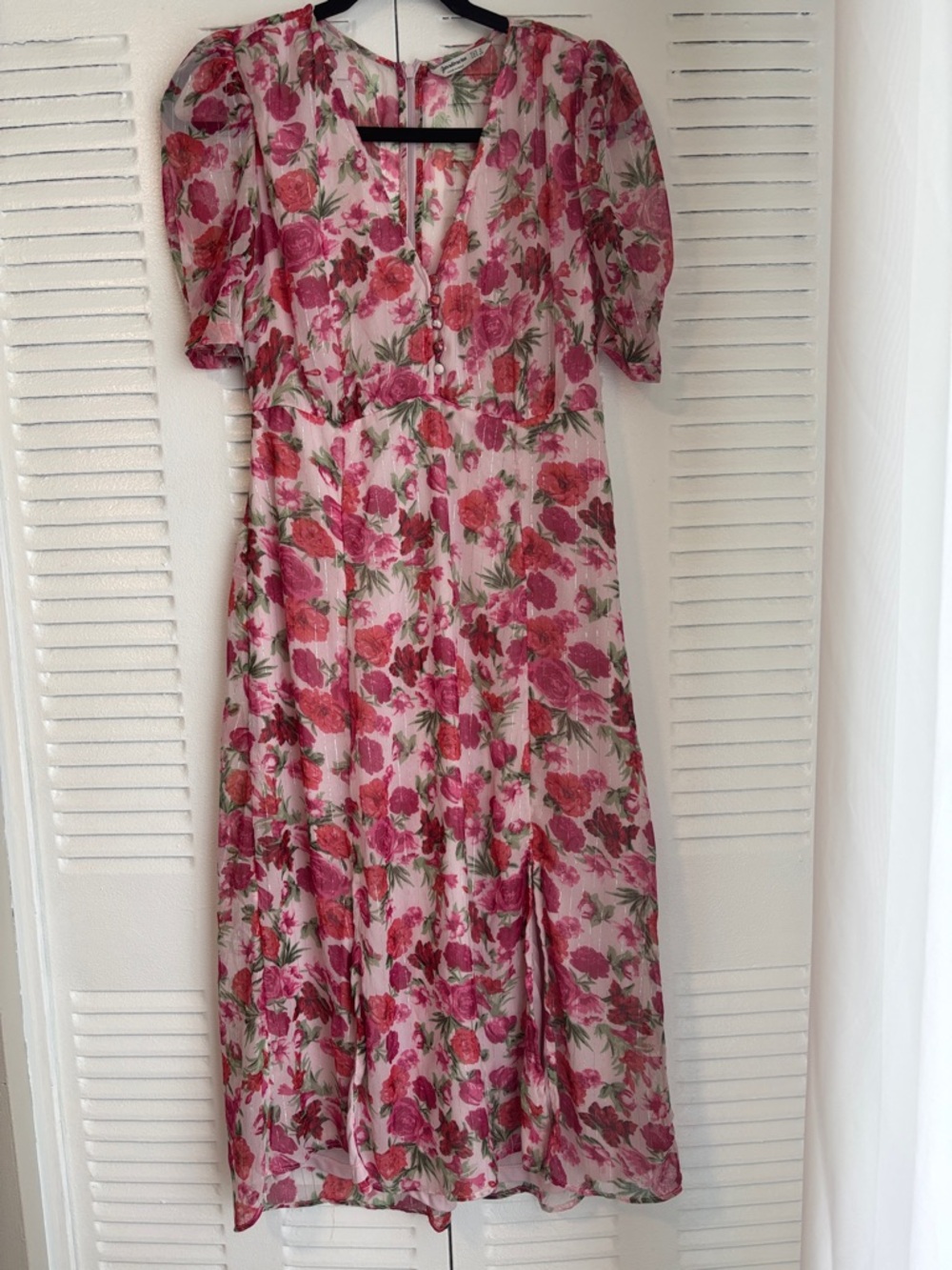 Stradivarius Pink Floral Midi Dress – Puff Sleeves Feminine Chic - Picture 4 of 14